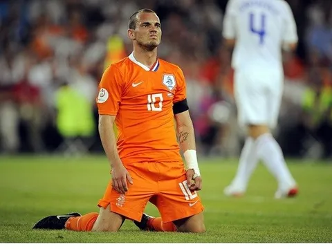 Biến cố bất ngờ khiến Hà Lan thua Nga tại EURO 2008