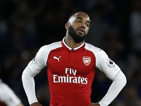 Hạ Arsenal, Martinez nói lời thật lòng với Lacazette