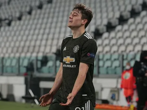 Hạ bệ Martial, fan Man Utd chỉ ra cái tên thay thế xứng đáng
