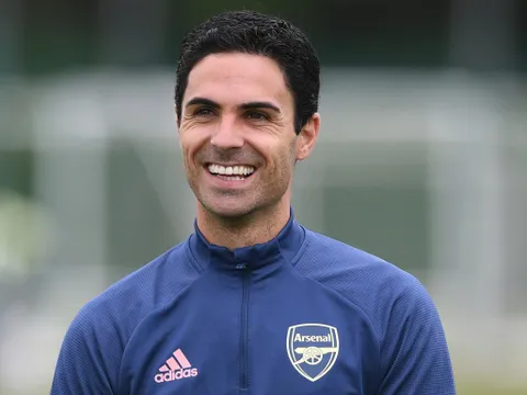 Hạ Newcastle, Mikel Arteta chỉ ra cầu thủ có thể sánh ngang Sancho và Foden