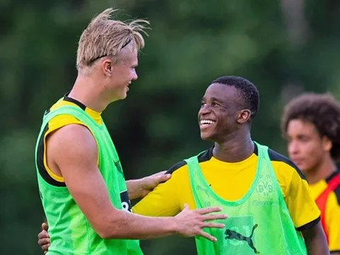 Haaland dành lời kiêng nể đến "thần đồng" sinh năm 2004 của Dortmund