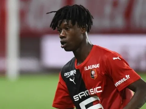 Hàng loạt đại gia Premier League "săn lùng" wonderkid làm bẽ mặt PSG