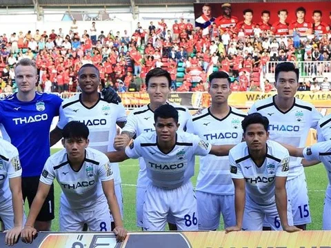 Hàng thủ “vô hình” đẩy HAGL gần vực thẳm trong cuộc đấu sinh tử