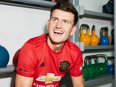 Man Utd chính thức công bố số áo mới cho Maguire
