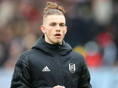 Tân binh Liverpool muối mặt xin lỗi vì từng chế nhạo Harry Kane