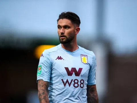 Hattrick kiến tạo, cựu cầu thủ Arsenal mang về 'set tennis' cho Aston Villa