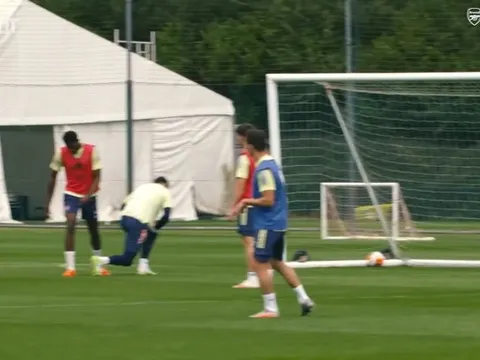 Hậu trường: Arsenal chuẩn bị gặp Chelsea tại chung kết FA Cup