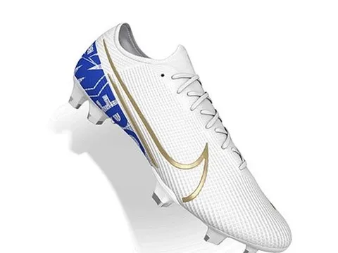 CĐV Chelsea xúc động với mẫu giày mới của Hazard