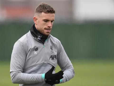 Henderson ra sân tập, Liverpool sẵn sàng cho đại chiến