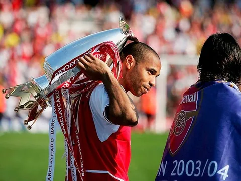 "Tôi muốn trở lại thi đấu cho Arsenal, nhưng không thể"