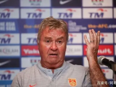 HLV Guus Hiddink nói điều bất ngờ sau trận thua U22 Việt Nam
