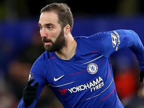 Bất ngờ! Ngay cả Sarri cũng không cứu nổi Higuain