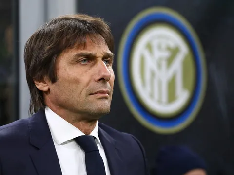 HLV Conte hỗ trợ y tế Ý bằng cách thức khác biệt