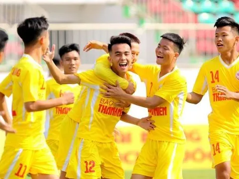 HLV Troussier "ngó lơ" quân SLNA và Thanh Hóa ở đợt tập trung U19 Việt Nam