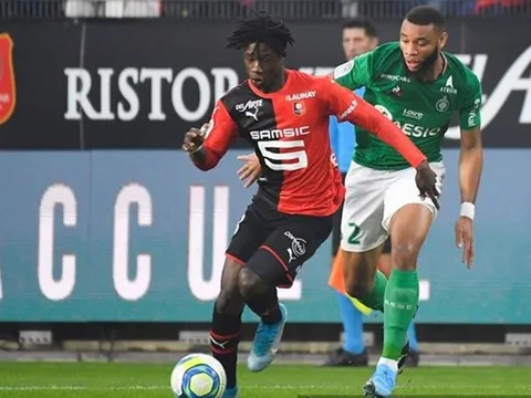 HLV trưởng phá vỡ im lặng về tương lai của "thần đồng" được Real định giá 50 triệu