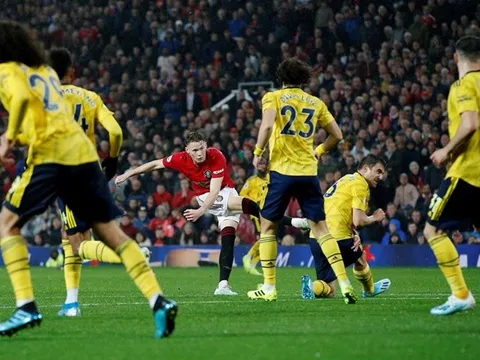 'Họ bỏ mặc Tominay và Lingard...'