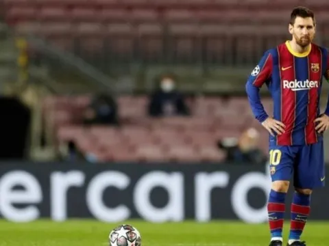 "Họ muốn bắt Messi nghỉ hưu sớm..."