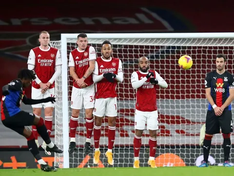 Hòa Palace, Arsenal bị chê "đá 2, 3 năm nữa mới vào được top 4"