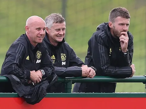 Hoàn tất thử việc, Man Utd sắp đón tân binh