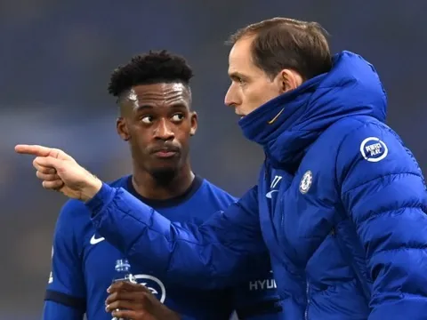 Hudson-Odoi hé lộ cuộc hội thoại với HLV Tuchel trước trận gặp Wolves