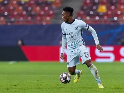 Hudson-Odoi và phản ứng trước sự dạy bảo nghiêm khắc của Tuchel