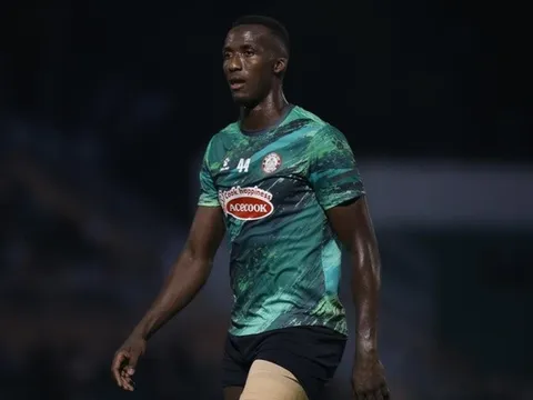 Hủy đăng ký "đá tảng" Senegal, CLB TP.HCM dọn đường đón ngoại binh Brazil