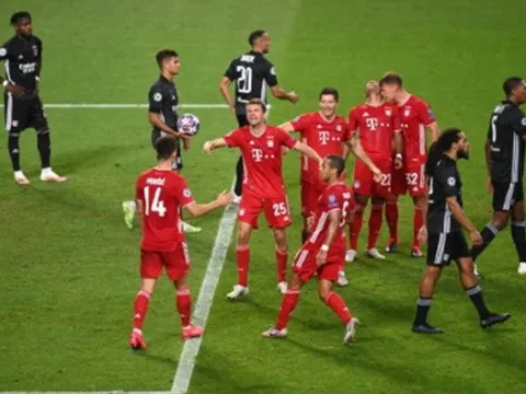 Hủy diệt Lyon, Bayern gửi "chiến thư" kinh dị đến PSG