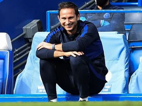 Huyền thoại Man Utd khẳng định Lampard làm tốt hơn Solskjaer