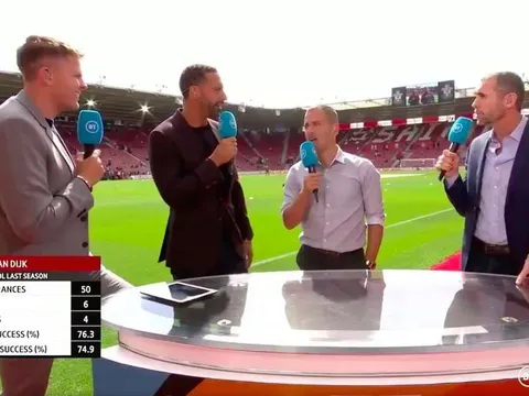 Huyền thoại Man Utd: "Van Dijk không xứng với danh hiệu đó"