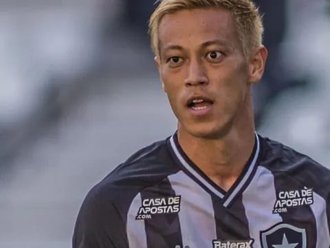 Huyền thoại Nhật Bản cán cột mốc khủng khi ghi bàn ngay trận ra mắt CLB mới