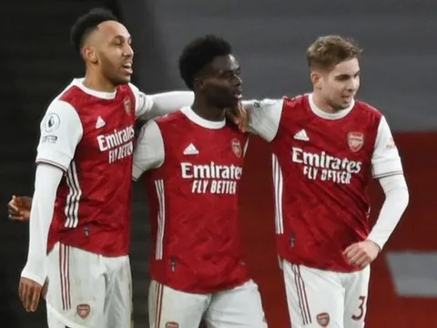 Ian Wright chỉ ra ngôi sao Arsenal đã "vươn tầm đẳng cấp"
