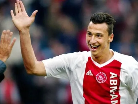 “Tôi vừa trở lại Ajax, Ibrahimovic đã lên tiếng thách thức”