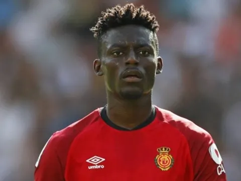 5 tiền vệ "ngon bổ rẻ" dành cho các đội bóng Premier League