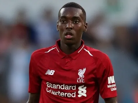 Đồng đội hồi hương, 'quái thú' Hà Lan gửi lời chúc phúc