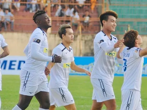 Juventus, Manchester United phải thua HAGL điều này