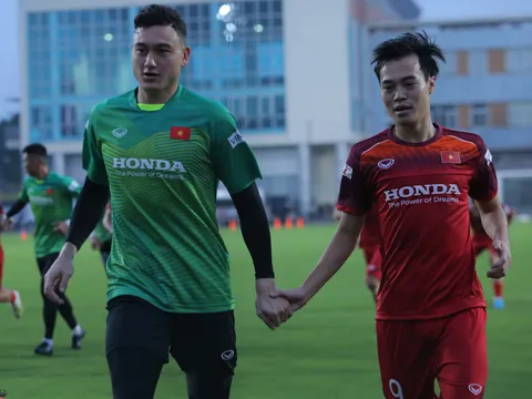 Văn Toàn tiết lộ thường xuyên nói chuyện với Công Phượng