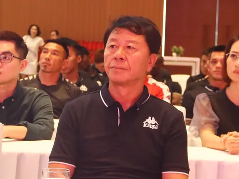 HLV Chung Hea Soung: "V-League 2019 kết thúc, chúng tôi sẽ có vị trí cao nhất"