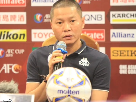 HLV Chu Đình Nghiêm: "Hà Nội FC luôn luôn thi đấu với tinh thần cống hiến và lối chơi đẹp mắt"