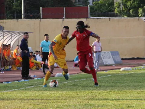 “Gà son” Rimario nhận thẻ đỏ, Thanh Hóa trắng tay trên sân nhà