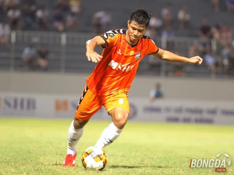 Chấn thương nặng hơn dự đoán, Đức Chinh ra PVF điều trị