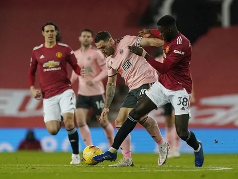 Solskjaer bị tố cố 'thể hiện' khiến dàn sao Man Utd chịu áp lực