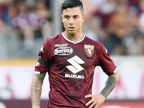 Arsenal gặp khó với ''hòn đá tảng'' của Serie A