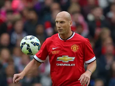 Jaap Stam nói gì khi phải chọn giữa M.U và Milan?