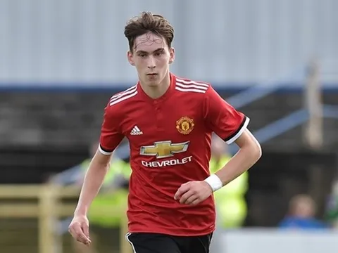 Nhạt nhòa, Carrick 2.0 của Man Utd bị tống khứ trở lại Old Trafford