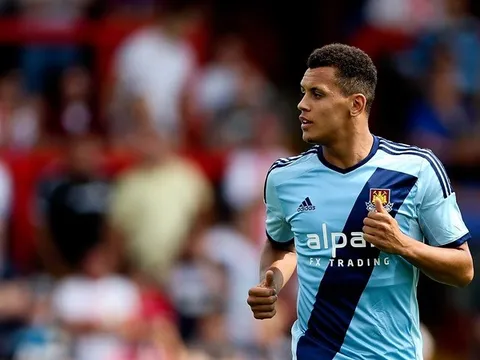 Carragher: 'Tôi không nghĩ cậu ta sẽ tiến xa'