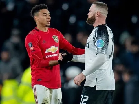Người quen tái ngộ, "vua hề" Man Utd gửi 1 thông điệp đến cho Rooney