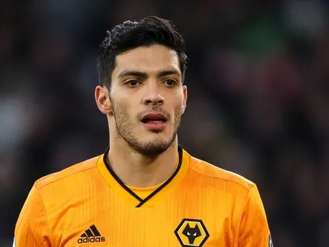 Lộ diện 'thánh bắn phá' tại Premier League