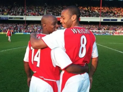 Joe Cole so sánh sao Arsenal với Ian Wright