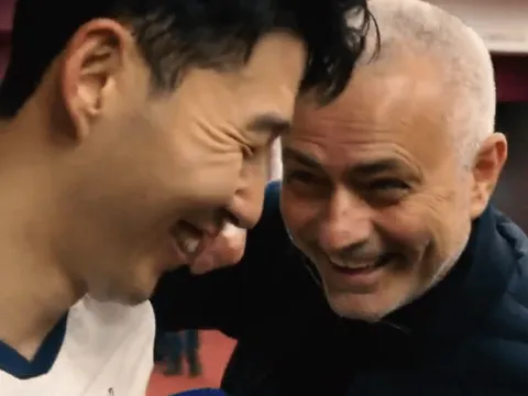 Thắng nhọc, Mourinho xông vào cuộc phỏng vấn của Son Heung-min nói 1 câu