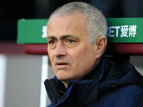 Hòa nhạt, Mourinho điên tiết 'hủy diệt' tuyến giữa cùng bom tấn của Spurs